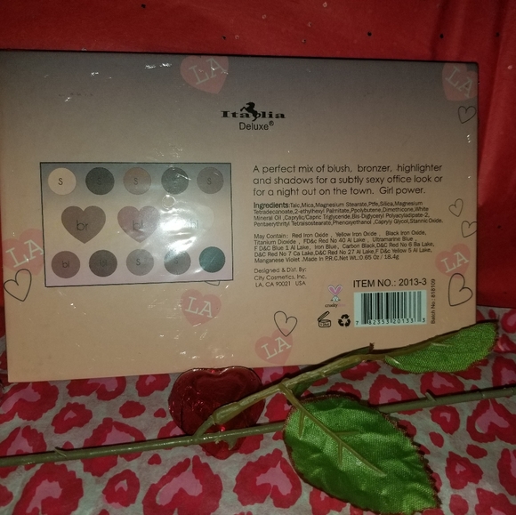 Eye shadow palette - Picture 4 of 4